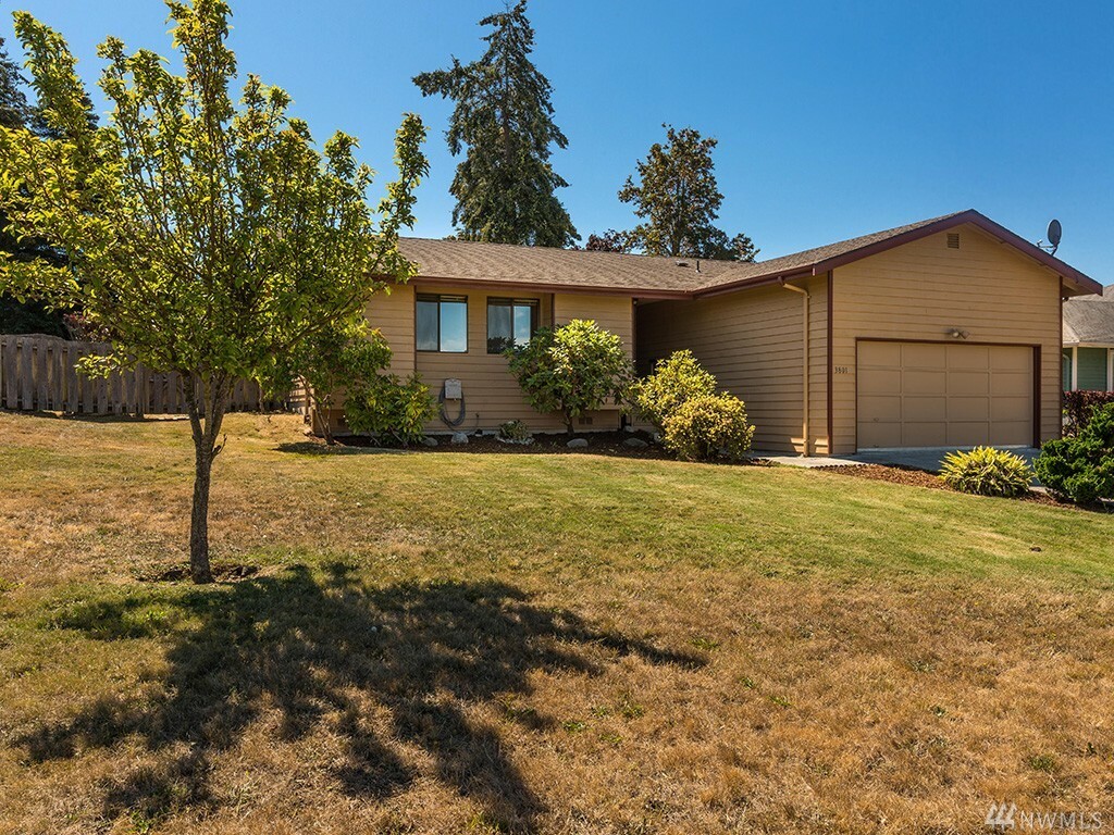 Property Photo: 3801 W 3rd St WA 98221