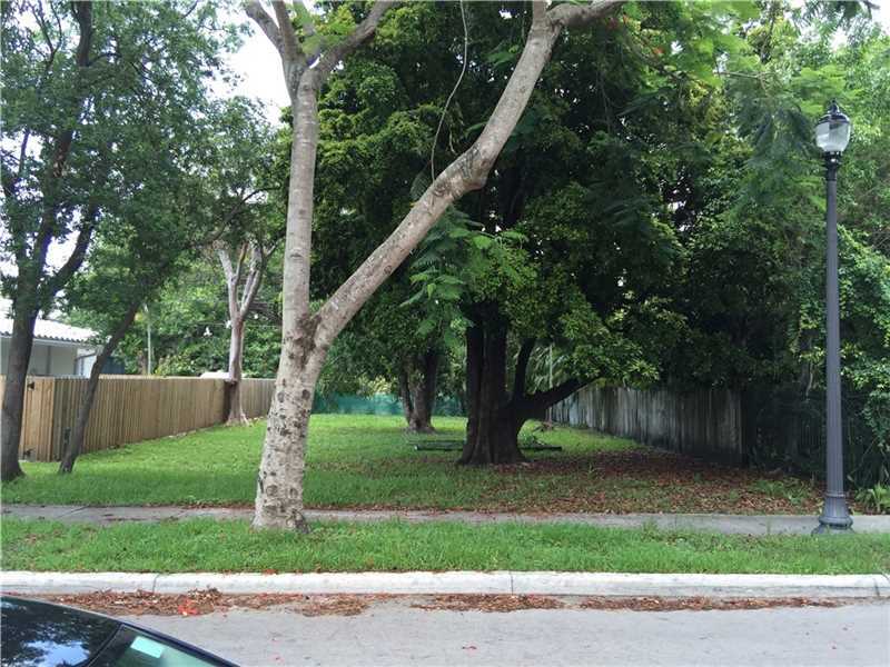 Property Photo: 76 NE 44th St FL 33137