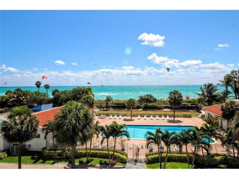Property Photo: 2457 Collins Ave 404 FL 33140