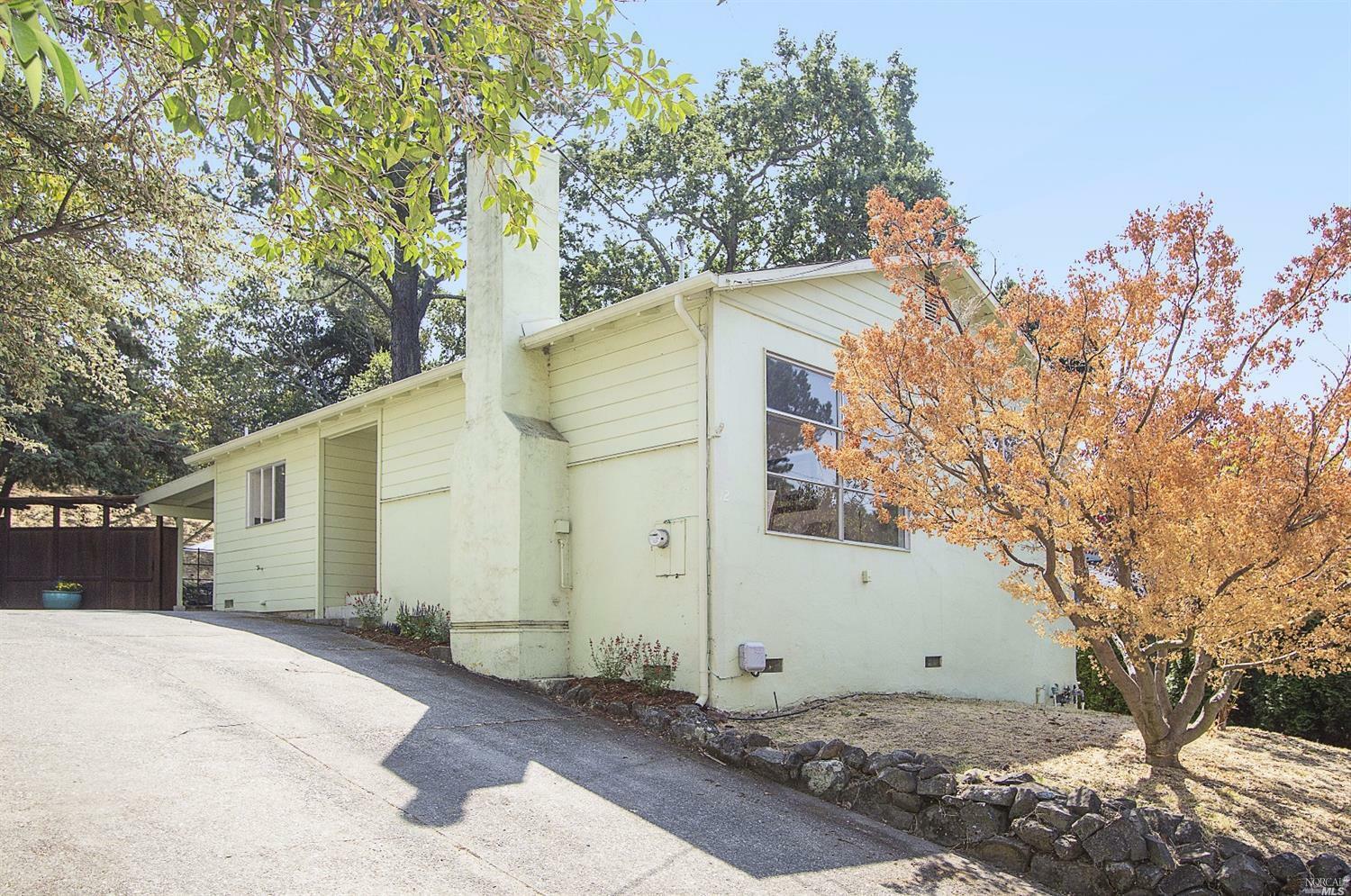 Property Photo:  12 Knoll Road  CA 94960 