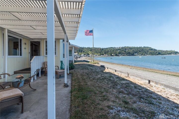 Property Photo:  127 Utsalady Rd  WA 98282 