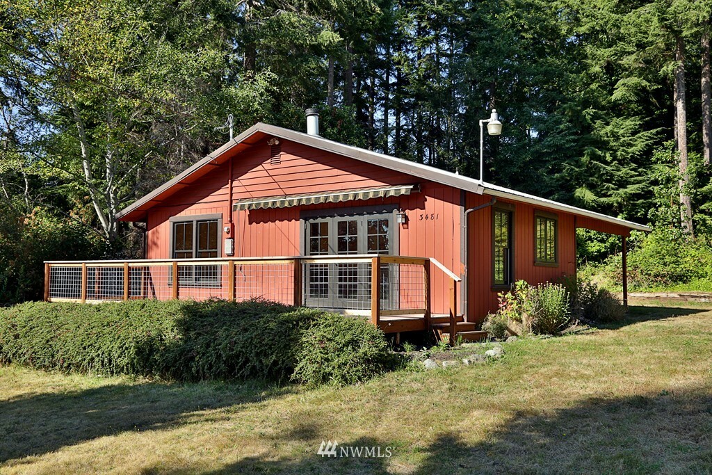 Property Photo:  3481 Holmes View Drive  WA 98260 