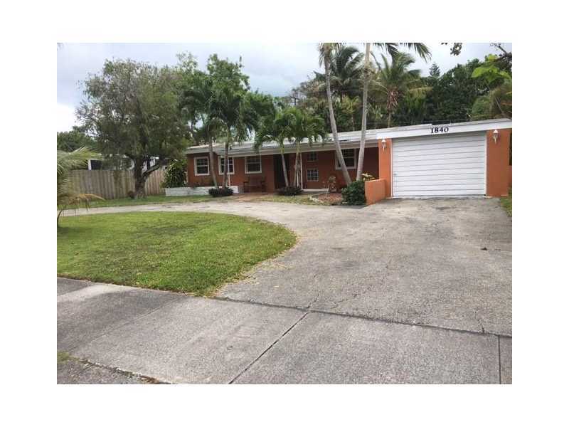 Property Photo:  1840 Alamanda Dr  FL 33181 