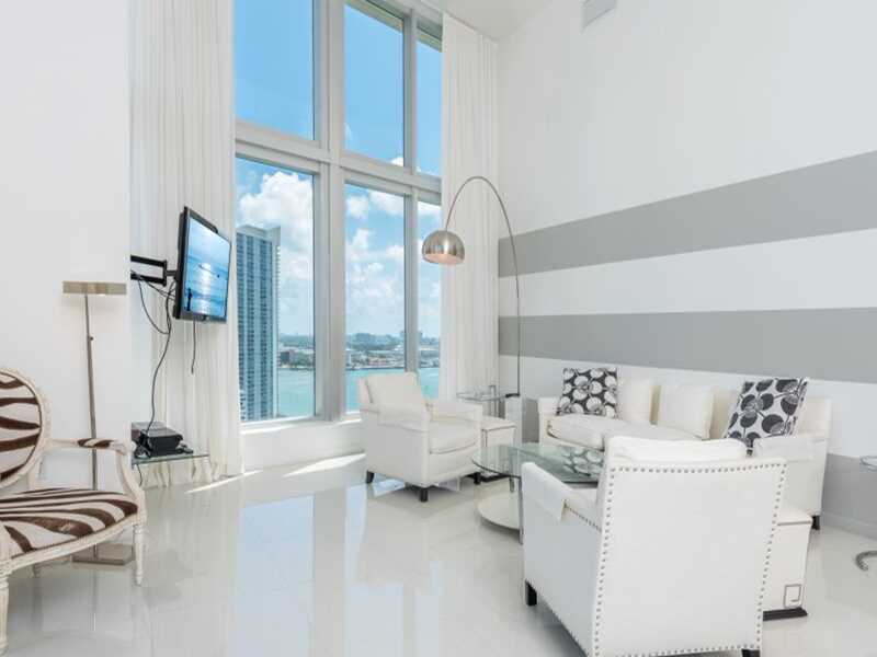 Property Photo:  465 Brickell Av 2202  FL 33131 