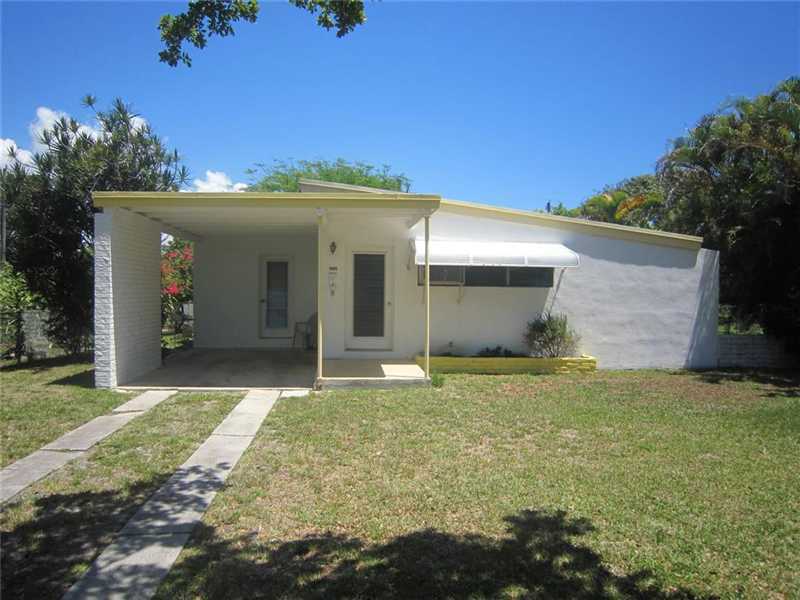 Property Photo: 1345 NE 139 St FL 33161