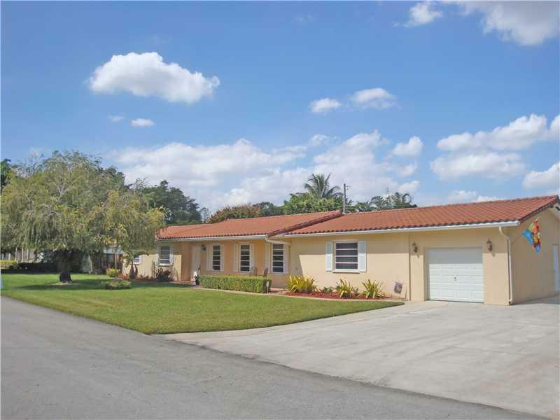 Property Photo:  9721 SW 143 St  FL 33176 