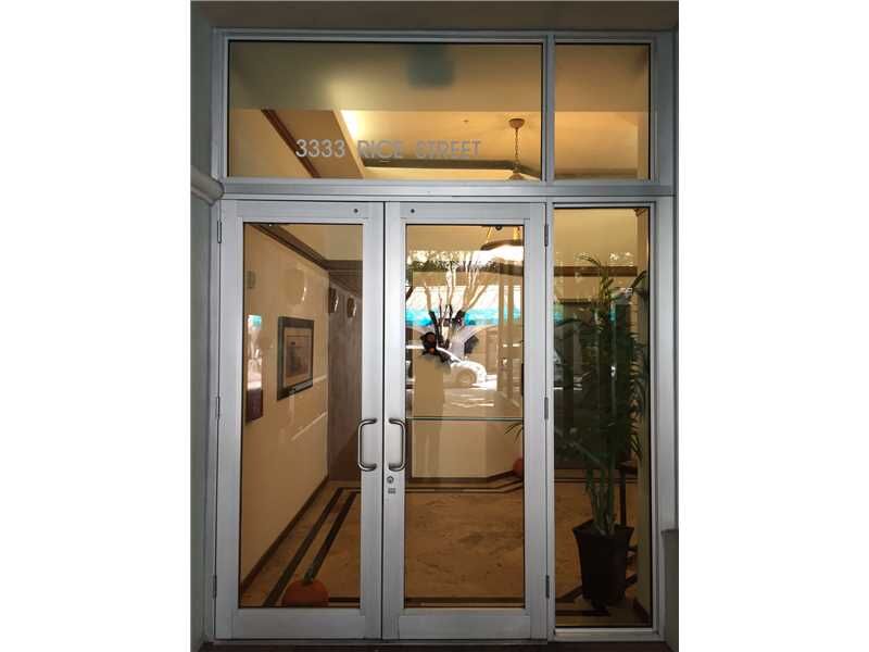 Property Photo:  