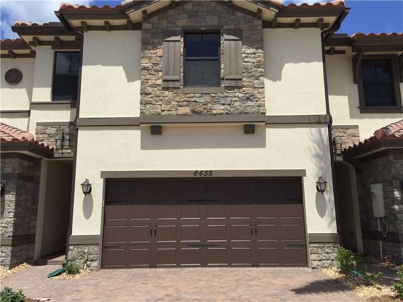 Property Photo:  8455 Lakeview Trail  FL 33076 