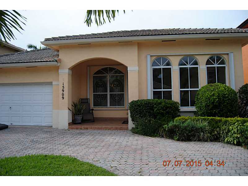 Property Photo: 15909 SW 66 Te FL 33193