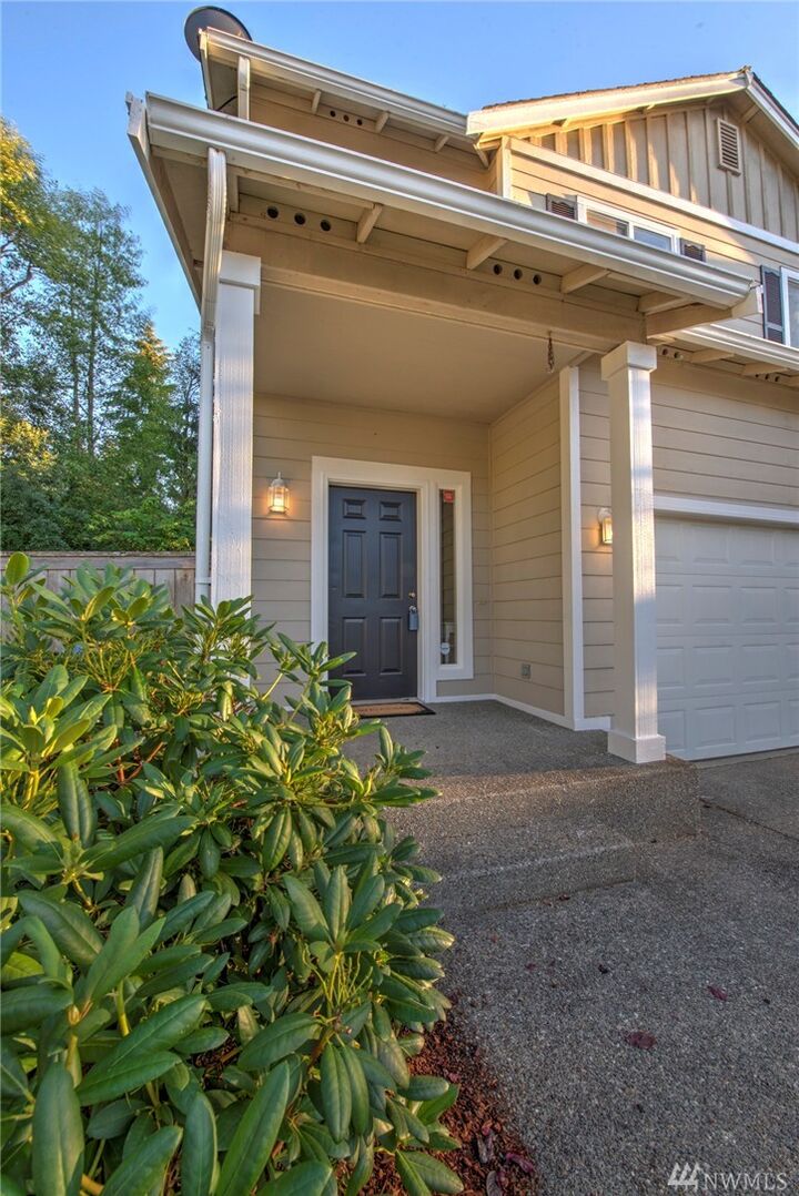 Property Photo:  13116 159th St E  WA 98374 