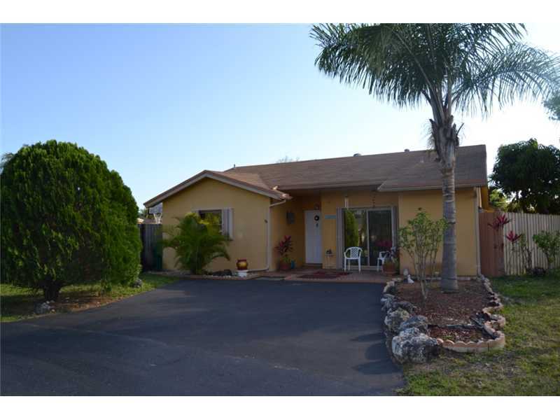 13890 SW 43 Te  Miami FL 33175 photo