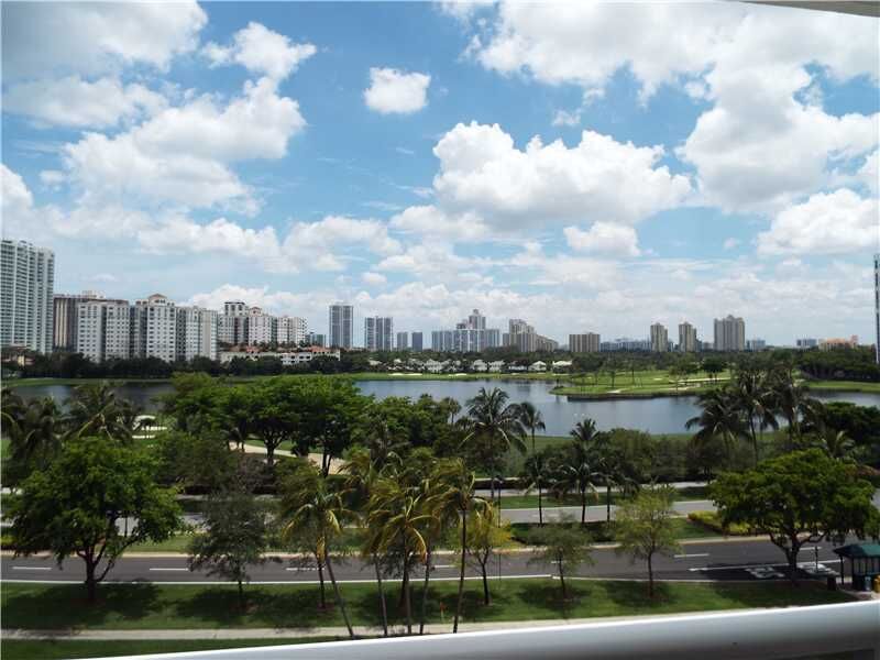 Property Photo:  3675 N Country Club Dr 704  FL 33180 