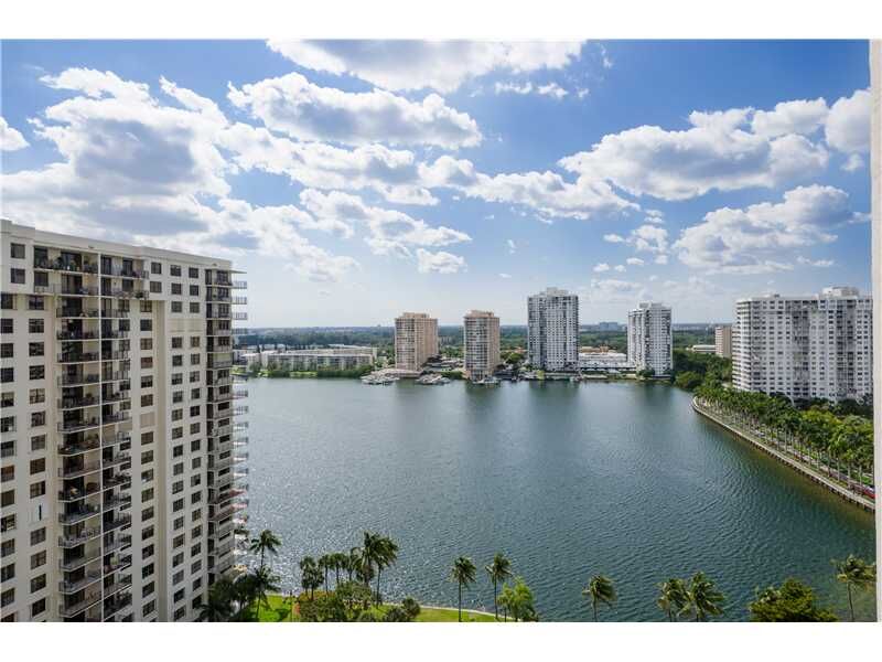 Property Photo: 18181 NE 31 Ct 1909 FL 33160