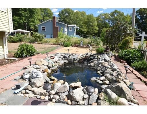 Property Photo:  6 Boothby Cir  MA 02368 