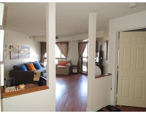 Property Photo:  60 Rantoul Street 410N  MA 01915 