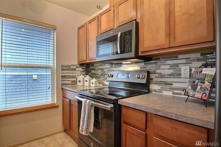 Property Photo: 108 NE Max William Loop WA 98370