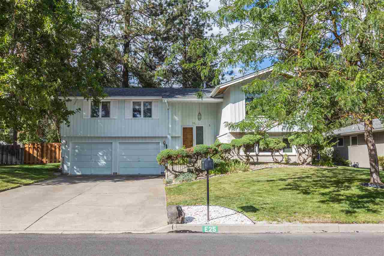 Property Photo:  25 E Salmon Ave  WA 99218 