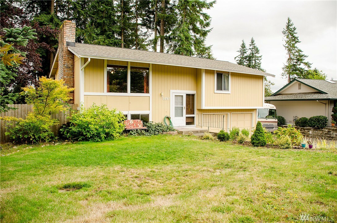 Property Photo:  2297 Ponderosa Dr SE  WA 98366 