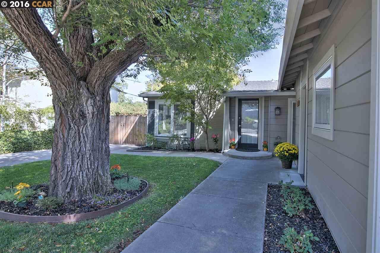 Property Photo:  2452 Warren Ln  CA 94597 