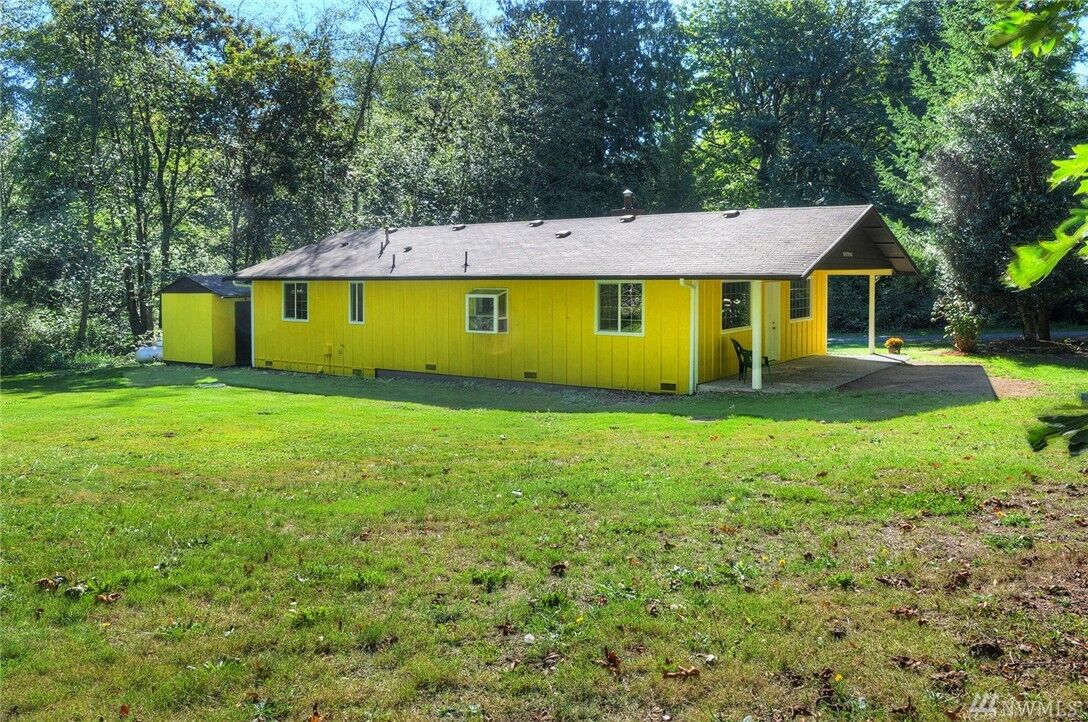 Property Photo: 20784 Nachant Dr NE WA 98342