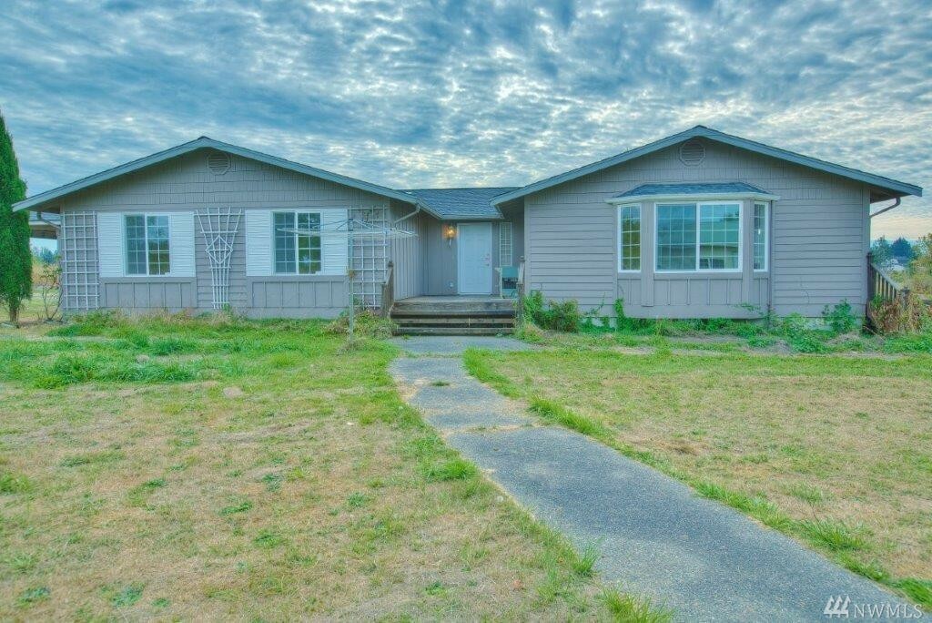 Property Photo:  3519 132nd St E  WA 98446 