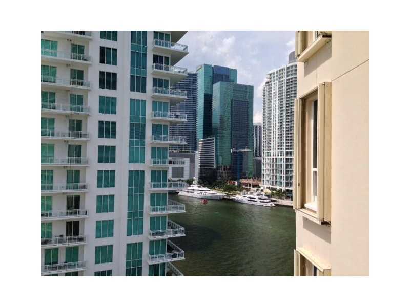 Property Photo:  888 Brickell Key Dr 1202  FL 33131 