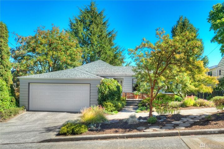 3630 37th Ave W  Seattle WA 98199 photo