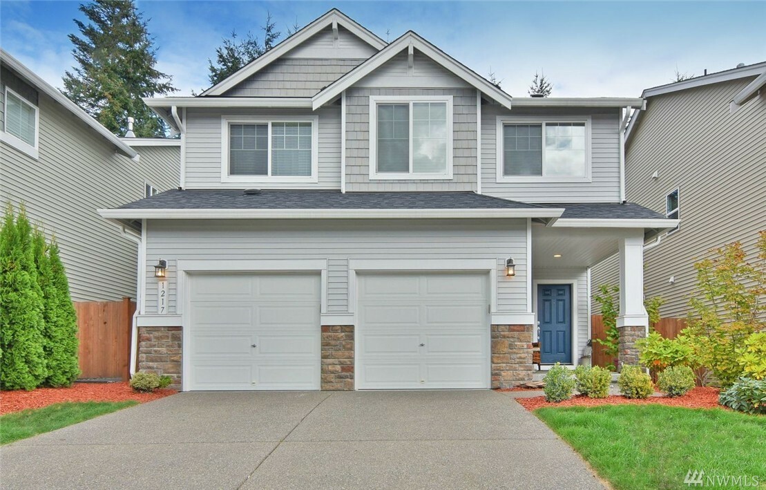 Property Photo:  1217 124th Place SE  WA 98208 