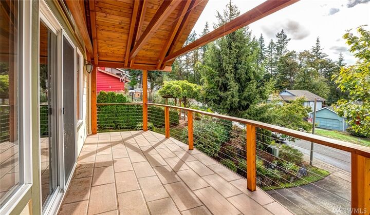 Property Photo: 1412 Toledo St WA 98229