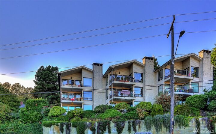 2636 22nd Ave W 101  Seattle WA 98199 photo