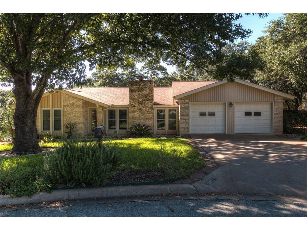 Property Photo: 12802 Oak Creek Cove TX 78727