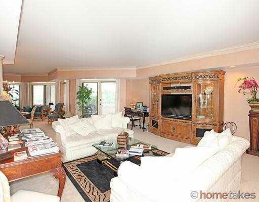 Property Photo: 300 SE 5th Avenue 6160 FL 33432