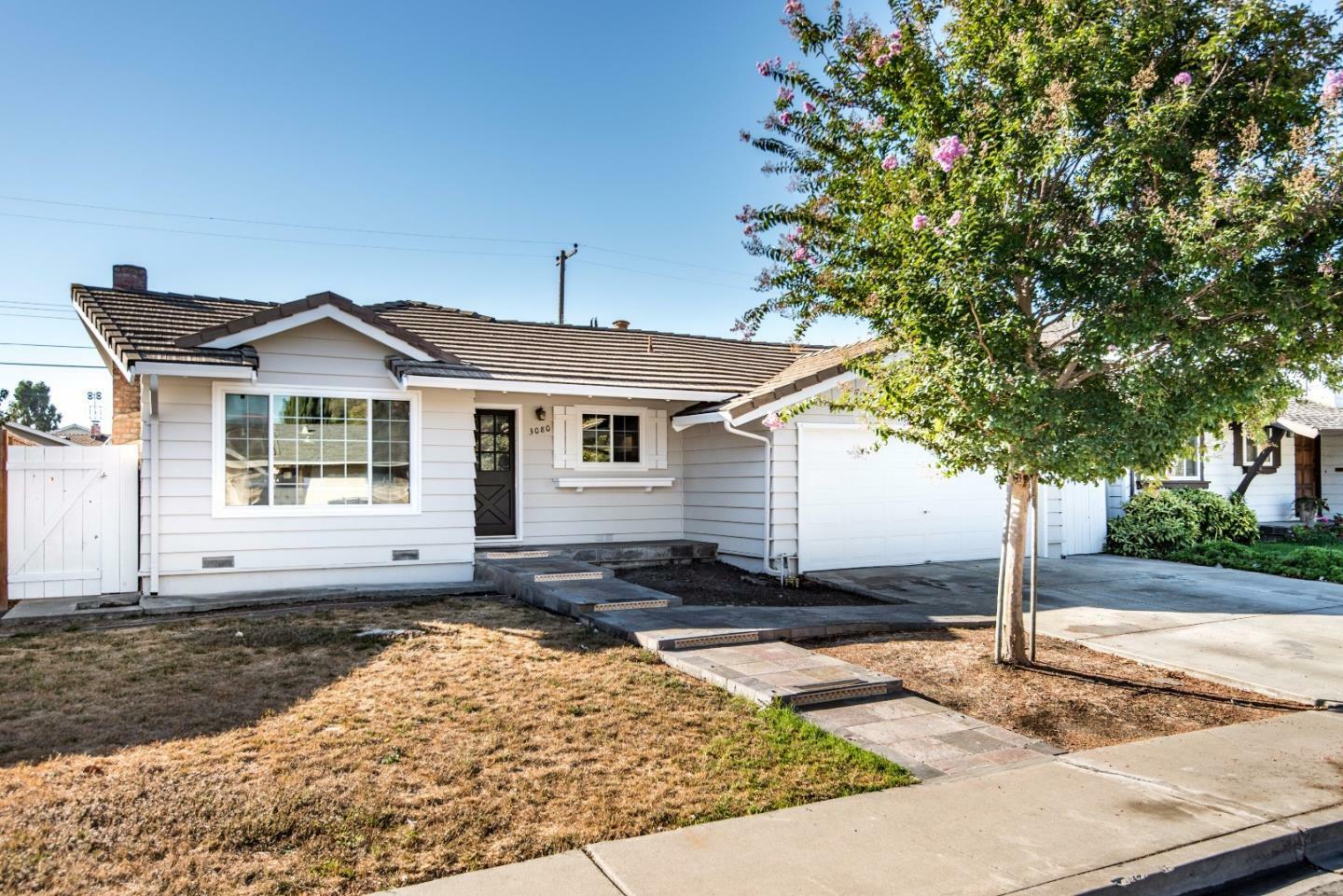 Property Photo:  3080 Mark Avenue  CA 95051 