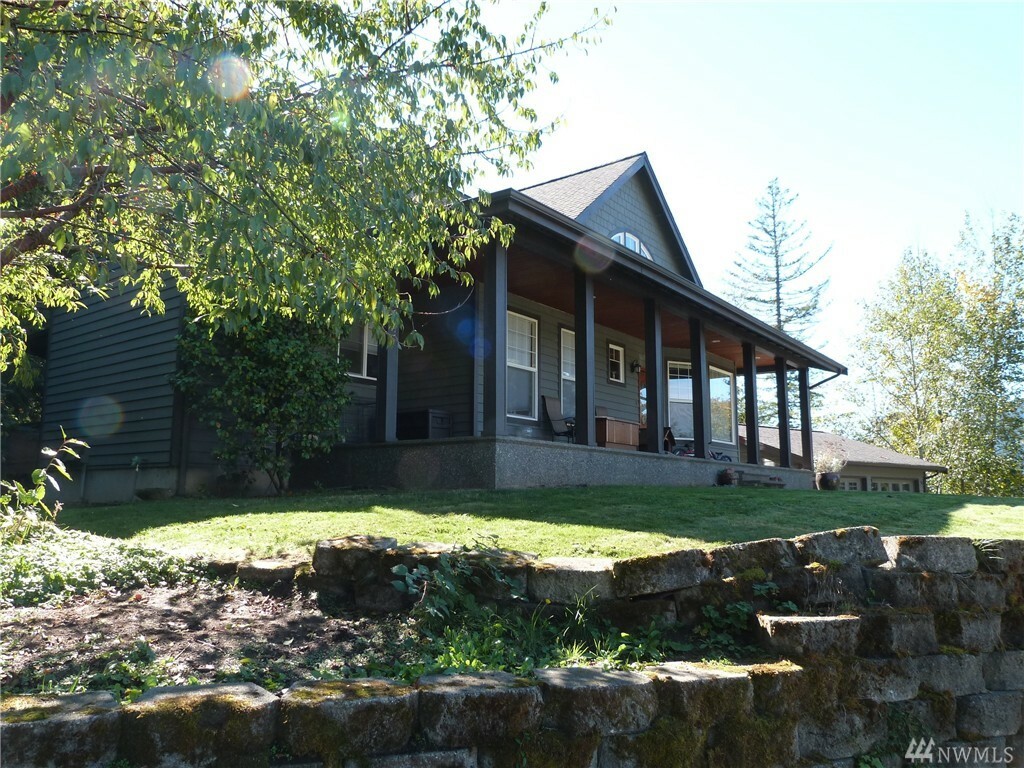 Property Photo:  2529 Squires Rd  WA 98229 