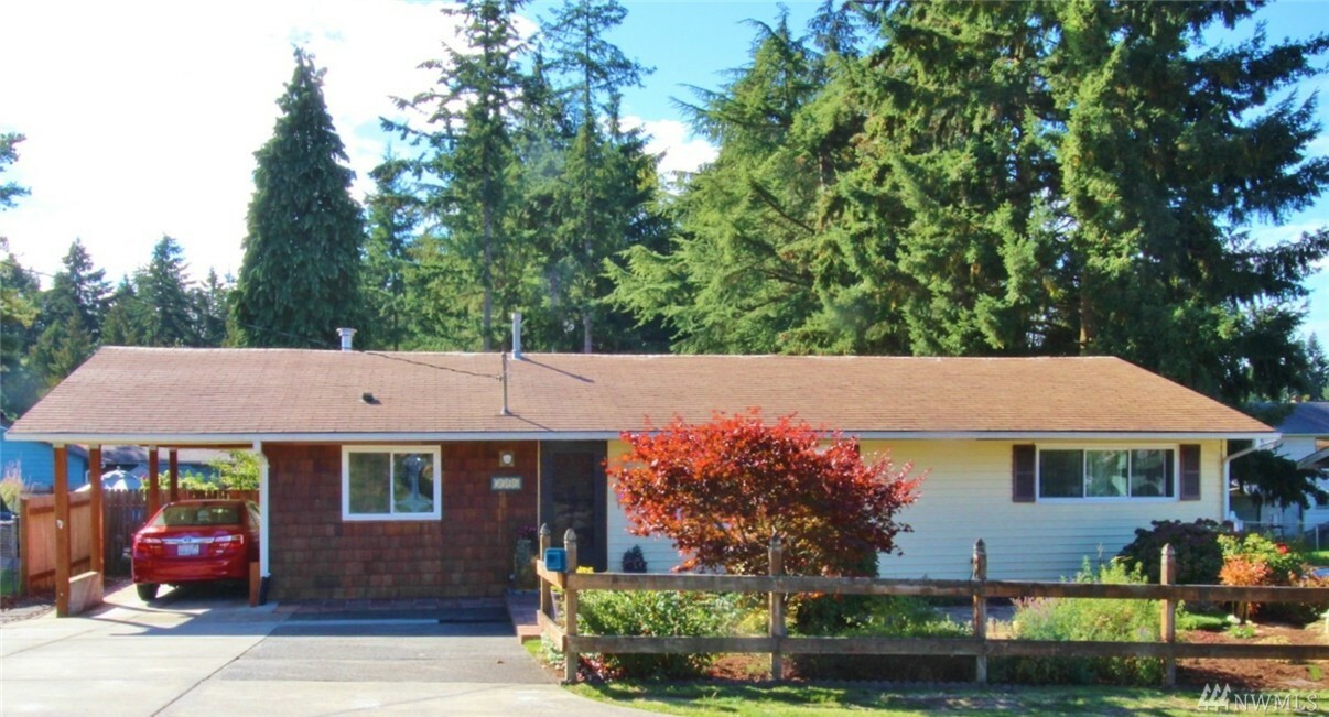 Property Photo:  5304 223rd St SW  WA 98043 