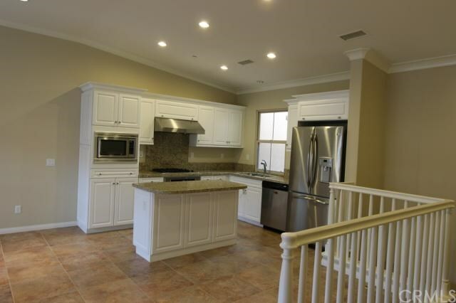 Property Photo: 28 Arboretum CA 92620