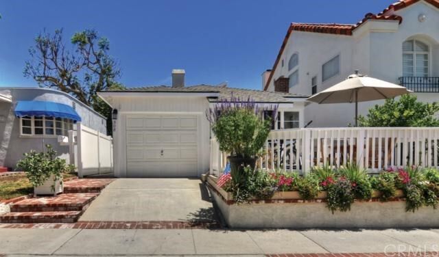 Property Photo: 508 Dahlia Avenue CA 92625
