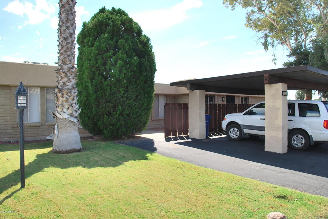 Property Photo:  702 S Pantano Road E  AZ 85710 