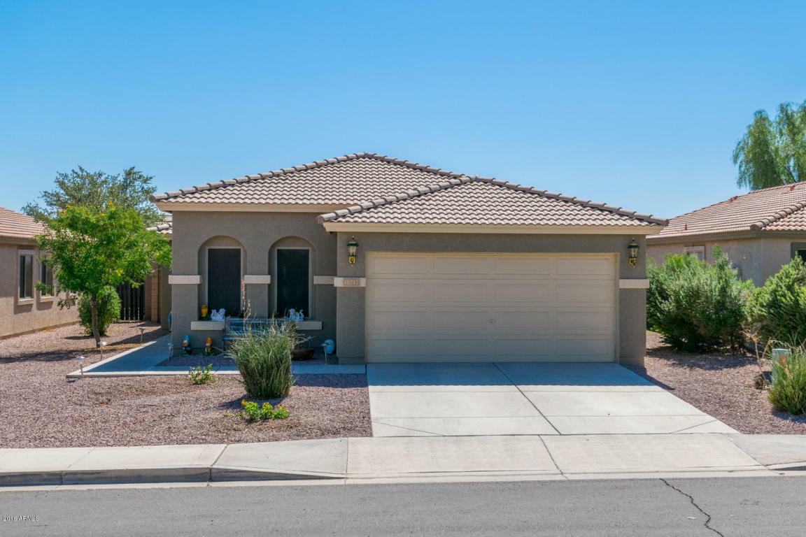 Property Photo:  16217 W Hearn Road  AZ 85379 