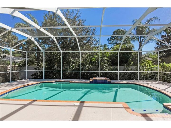 Property Photo:  1816 Crooked Oak Lane  FL 33559 