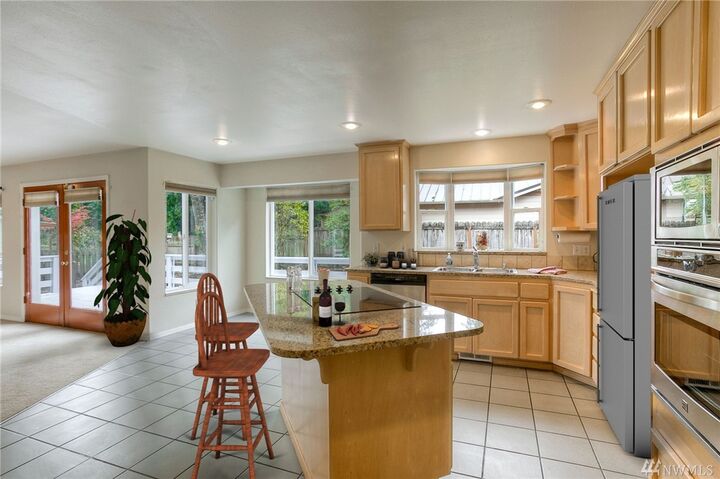 Property Photo:  18018 45th St E  WA 98391 