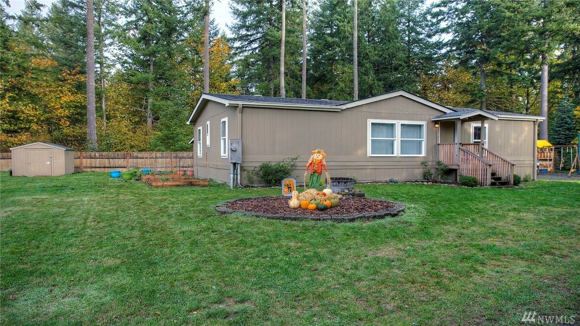 Property Photo:  15417 Westshore Dr SE  WA 98397 