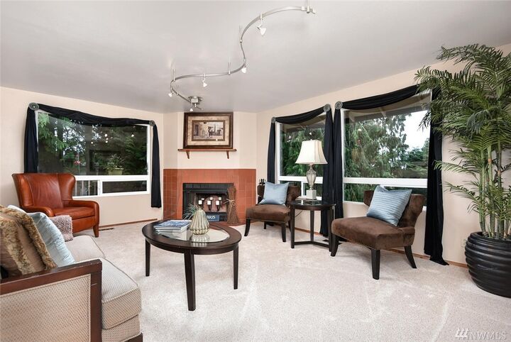 Property Photo:  1439 227th Ave SE  WA 98075 