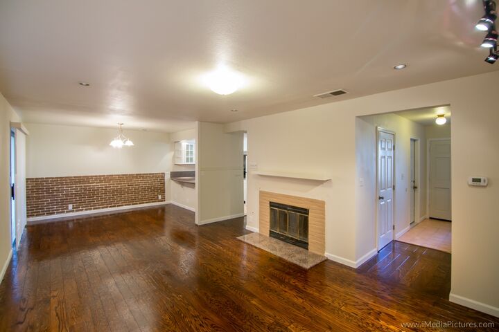 317 Forest Pl  Vista CA 92083 photo