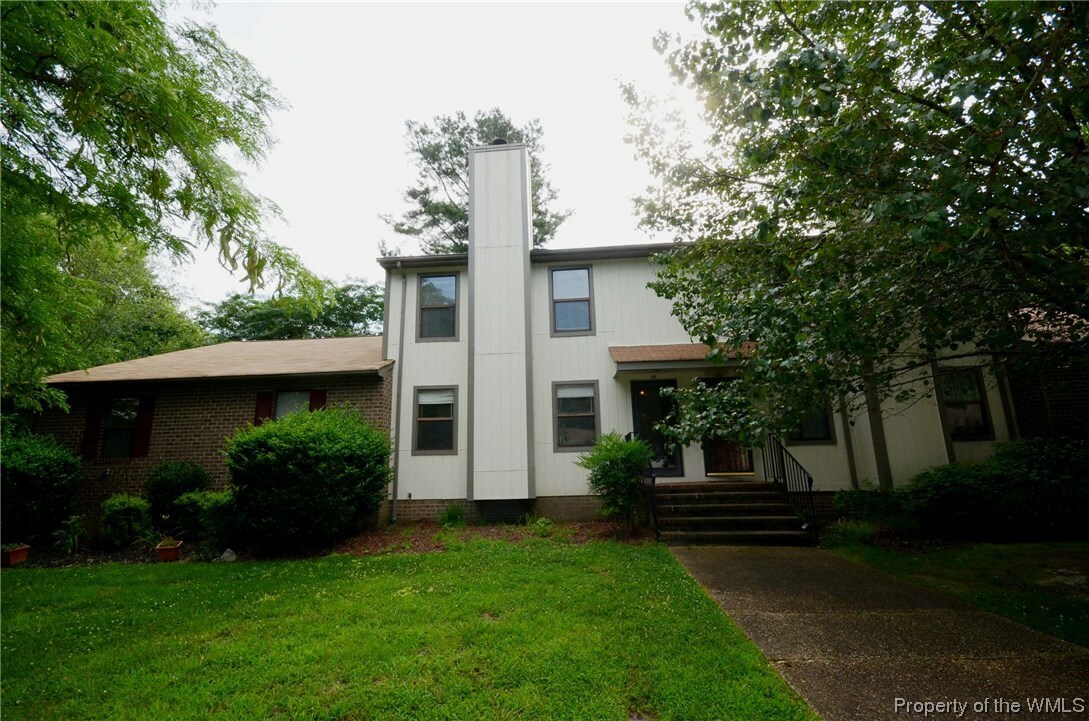 Property Photo:  50 James Square 50  VA 23185 