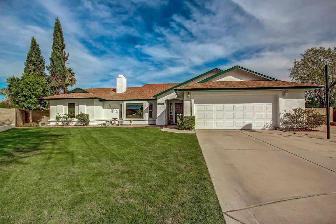 Property Photo:  7502 W Willow Avenue  AZ 85381 