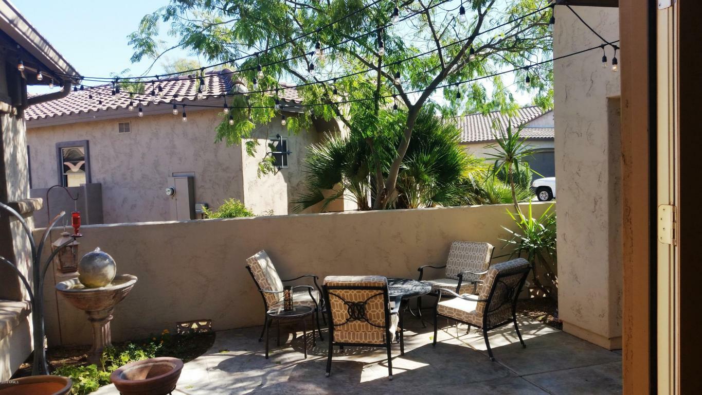 Property Photo:  3124 E Capricorn Way  AZ 85249 