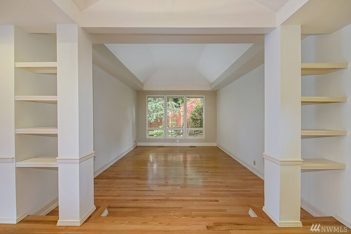 Property Photo: 16517 121st Ave NE WA 98011