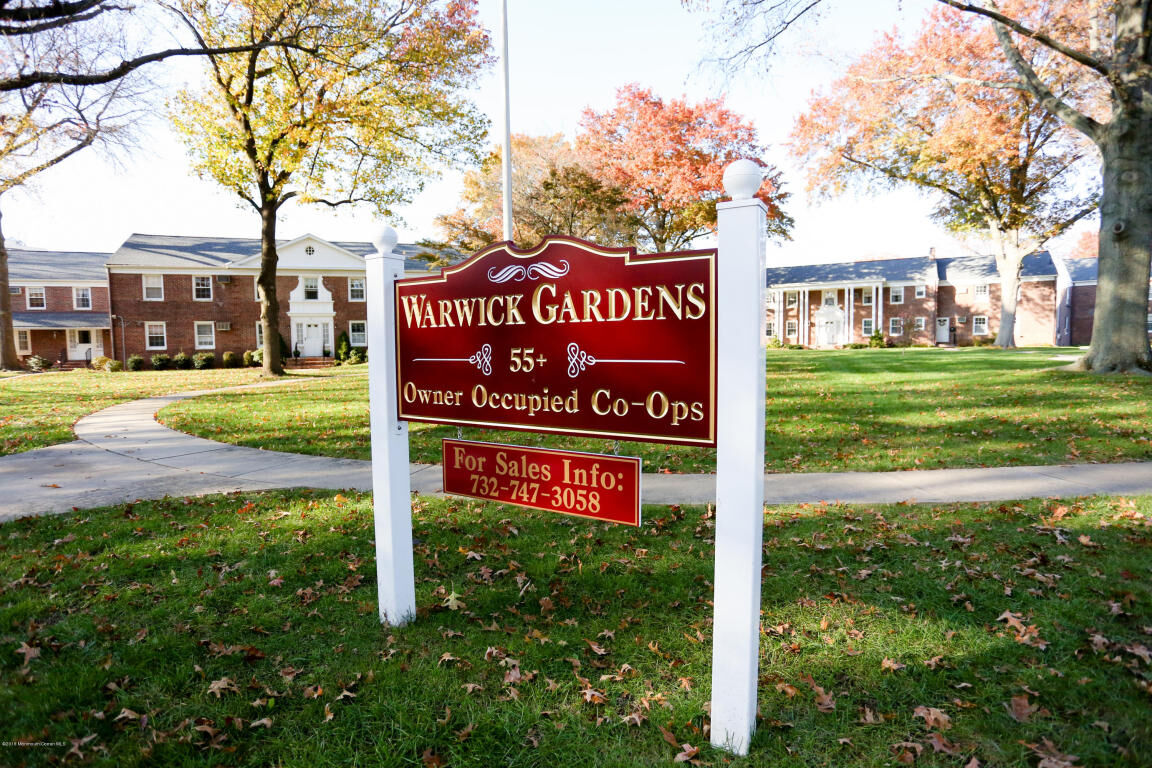 Property Photo:  36 Pinckney Road  NJ 07701 