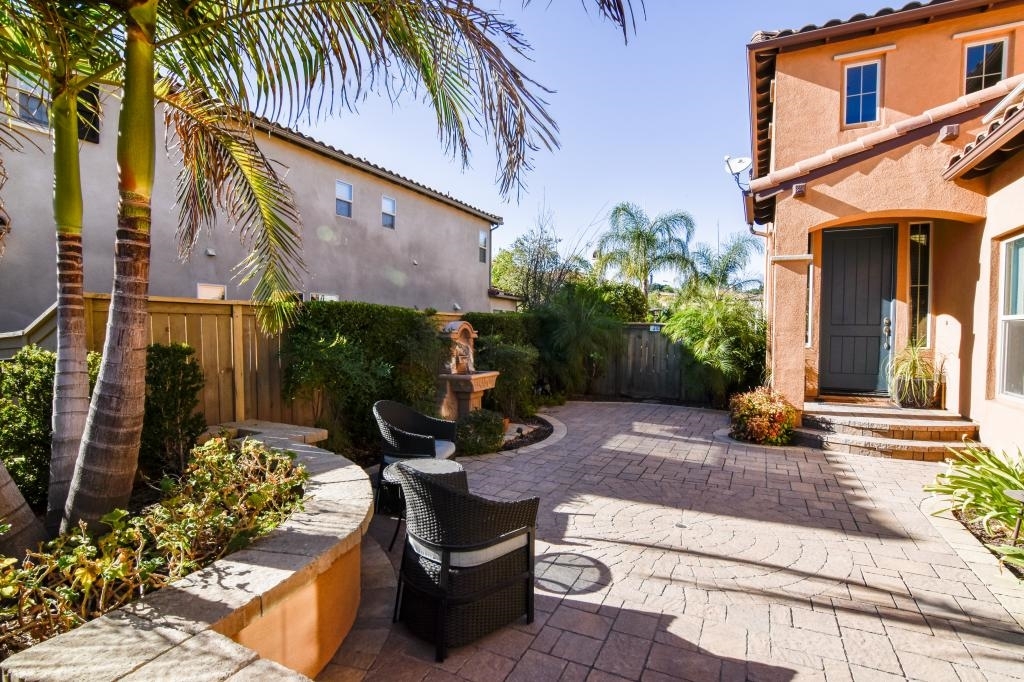 Property Photo:  2660 Pummelo  CA 92027 